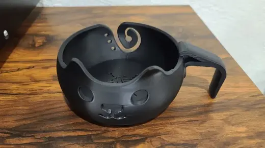 Yarn Bowl With Desk Hook