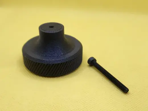 Large Knob - M4 - Captive Nut