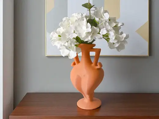 Flowing Grace Amfora Vase