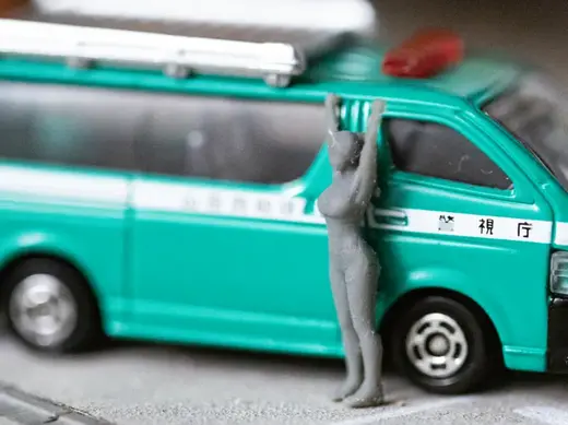 1/64 Standing Woman Stretching | Miniature Figure