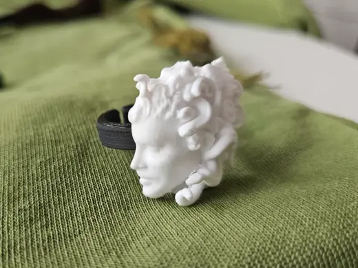 Medusa Ring - Greek Mythology Scalable Ring