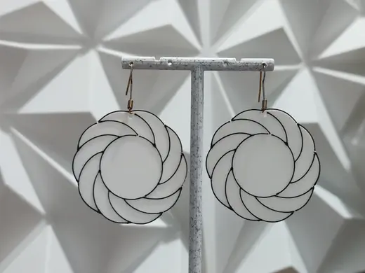 Aretes Vortex White Bloom