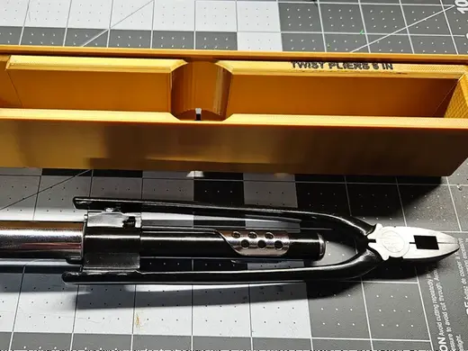 Titan 6in Twist Pliers Gridfinity Bin