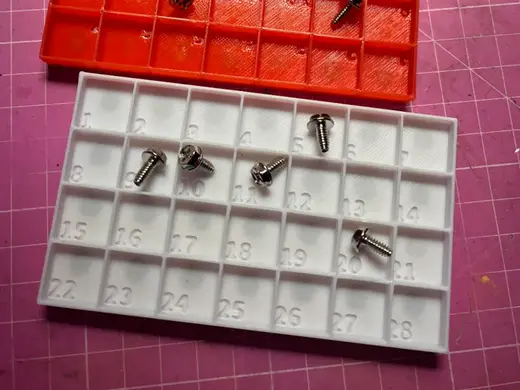 Magnetic screws teardown tray phone repairs