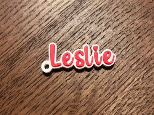 Leslie name keychain