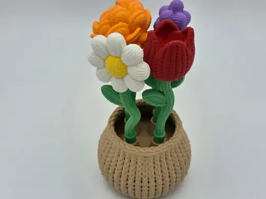 Strickvase mit Strickblumen