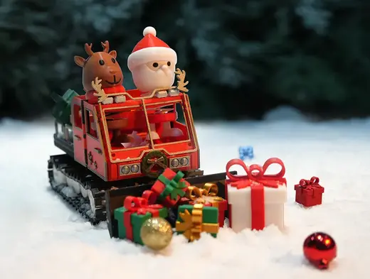 Christmas Santa's Snowcat 009