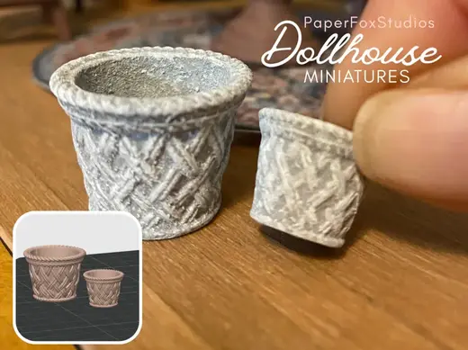 Dollhouse miniatures: Basket weave planters