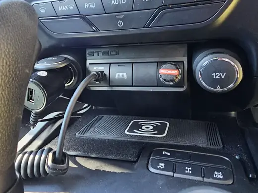 Ford Everest 20-15-2022 Wireless Charging Unit