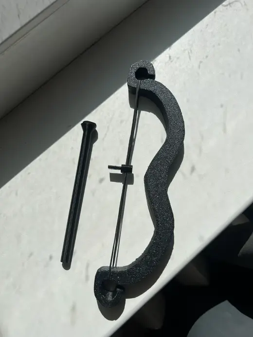 Mini bow with magnet firing system
