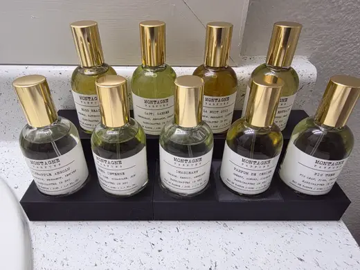 Montagne 50ml bottle stand
