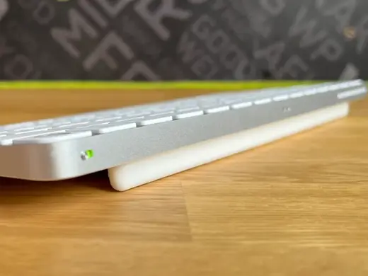 Apple Magic Keyboard Riser (Parametric)