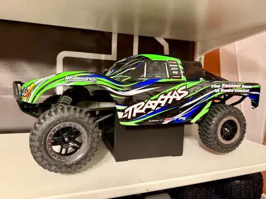 Traxxas Slash 2WD Repair/Display Stand