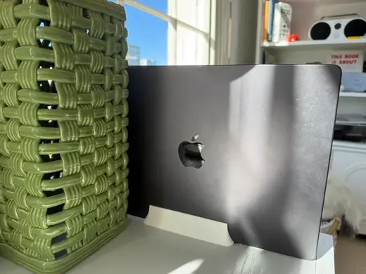 Minimalist MacBook Pro Stand