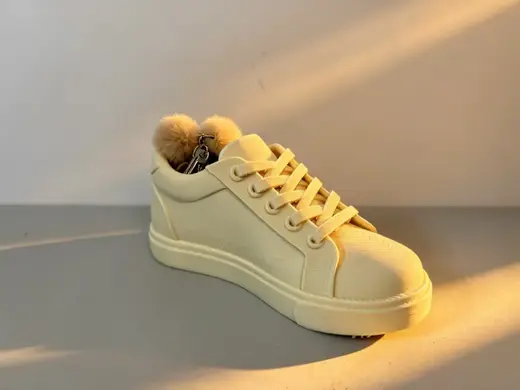 小白鞋收纳 藏私房钱藏礼物