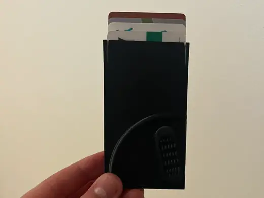 print in place support free wallet card holder!