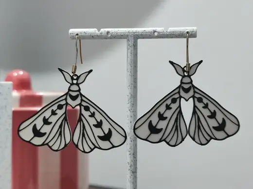 Aretes Polilla de Luna