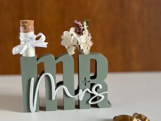 Mr & Mrs