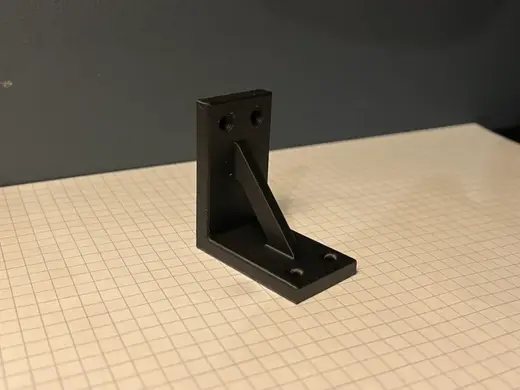 90 Degree support bracket (Small, usefull)