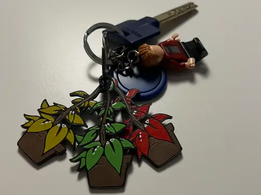 Resident Evil Herb Keychain (Green / Red / Yellow)