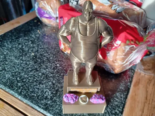 The memorial to Big Lez