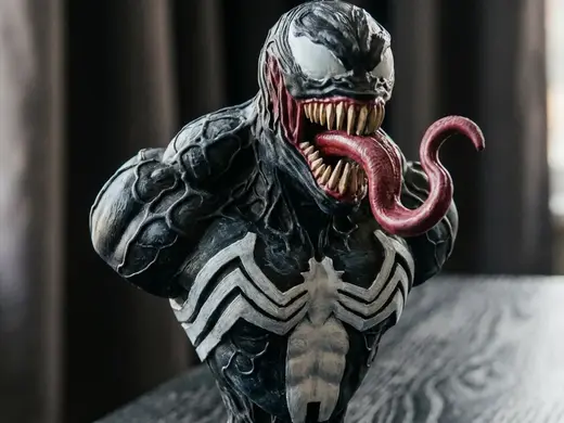 Venom Symbiote Bust | High-Detail Horror Sculpture