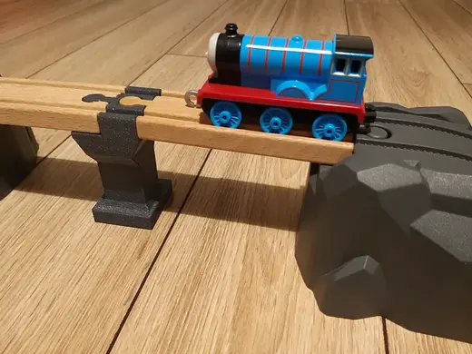 Train track pillar connector - IKEA, Brio, Lidl