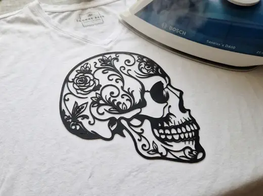T-shirt print Skull